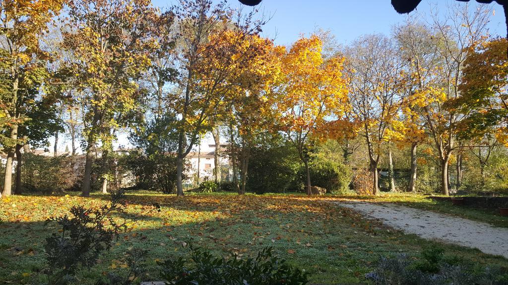 B&B Corte Bezzetti Volta Mantovana Exterior photo